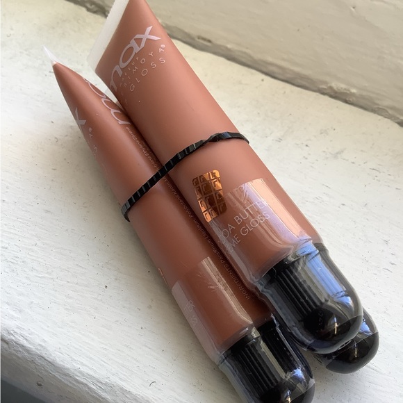 Max makeup Cocoa butter cream Lip Gloss - Picture 2 of 4